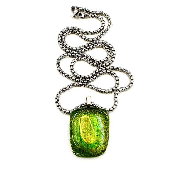 Verdant Glow Pendant